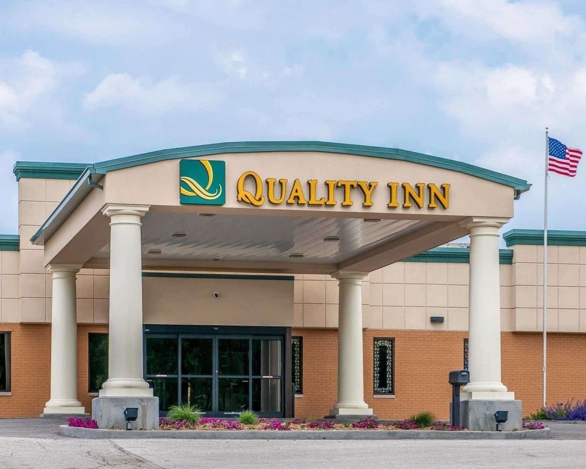 Quality Inn Huntingburg - Jasper, Hotel in Huntingburg