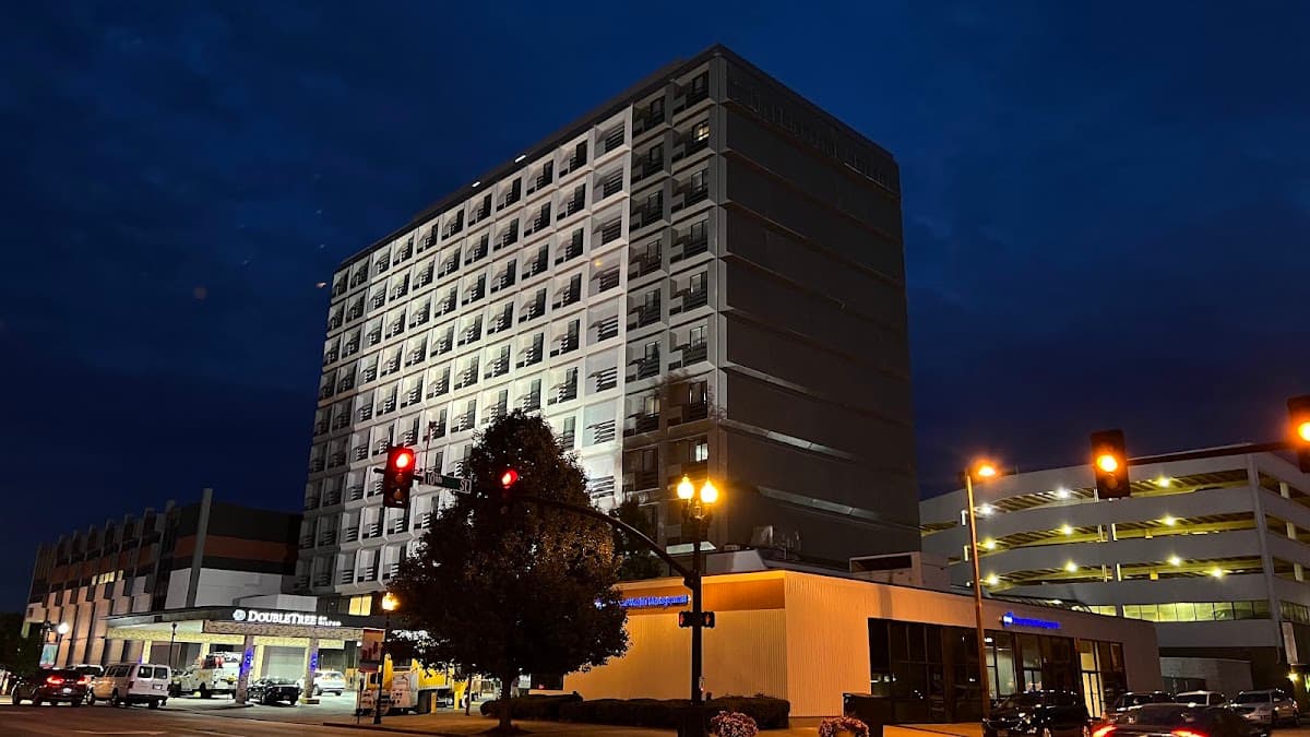 DoubleTree by Hilton Huntington, Hotel in Huntington
