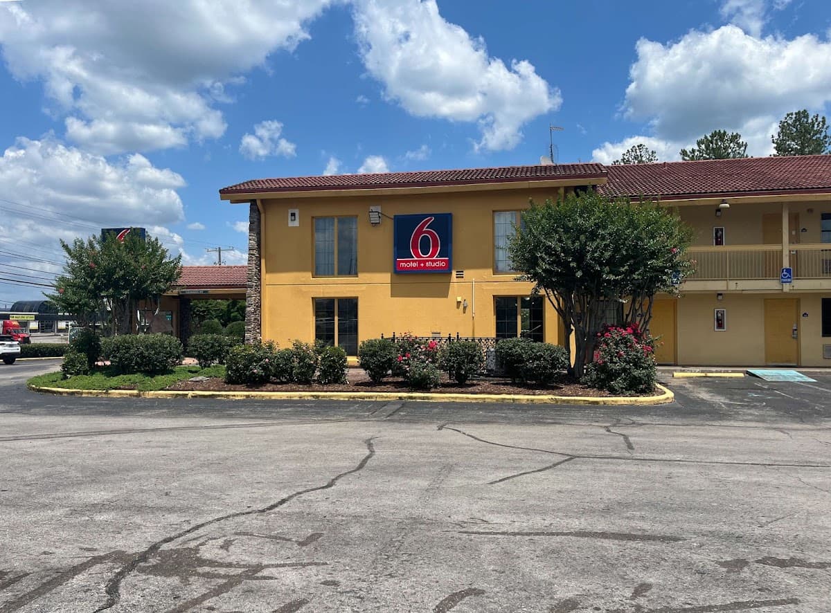 Studio 6 Extended Stay - Huntsville, AL University Drive, Aparthotel in Huntsville