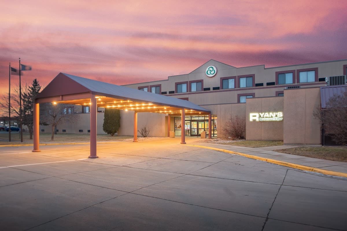 Crossroads Hotel-Huron Event Center, Hotel in Huron