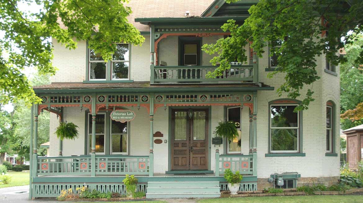 Victorian Loft Bed & Breakfast, Bed & Breakfast in Hyde