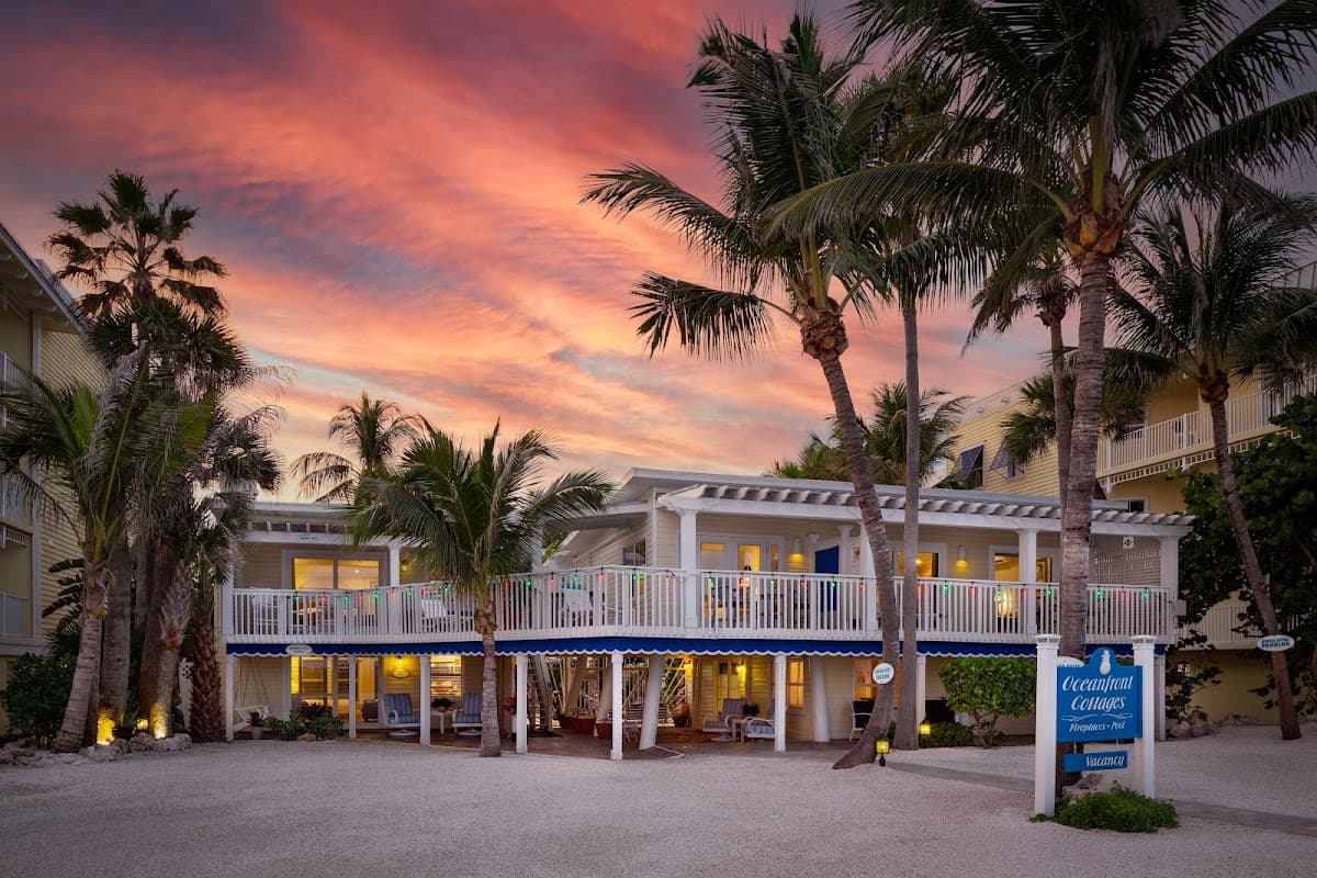 Oceanfront Cottages, Hotel in Indialantic