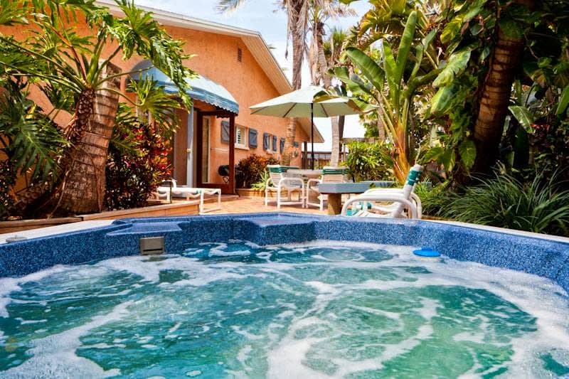 Beach Bungalow, Holiday Home in Indialantic