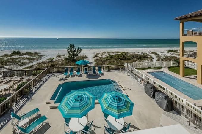 New Hotel Collection Beachside - 1 Bedroom North 301, Hotel in Indian Shores