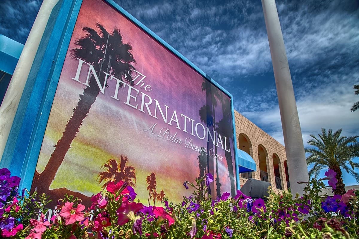 International Hotel and Suites, Hotel in Palm Desert
