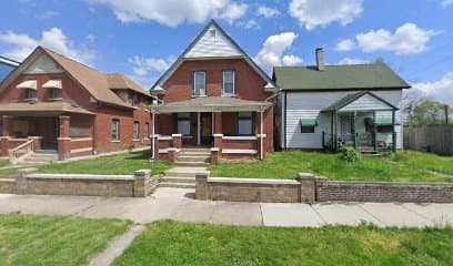 Designer House 5BR! Steps to Downtown/Fountain Sq!, Bed & Breakfast in Indianapolis