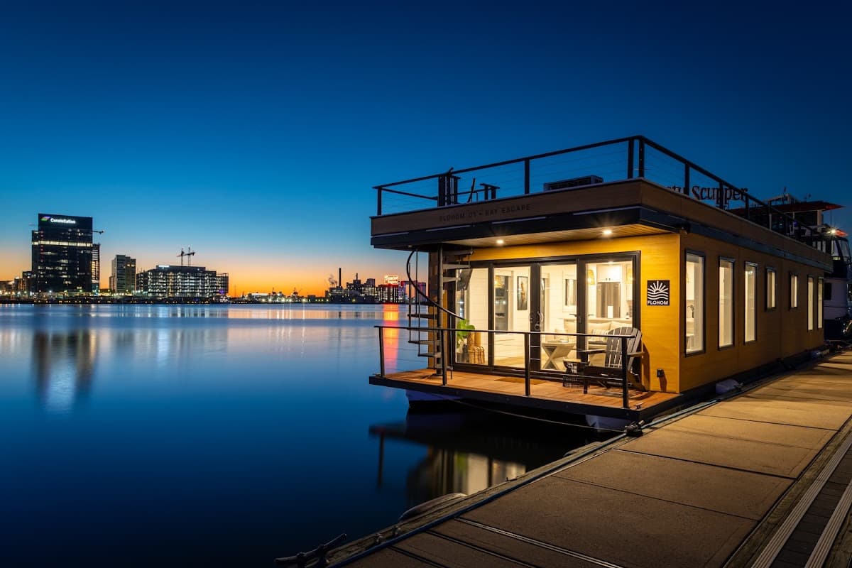 FLOHOM 1 | Bay Escape, Hotel in Inner Harbor