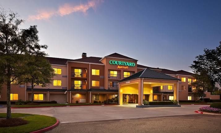 Courtyard by Marriott Baton Rouge South, Hotel in Village Saint George