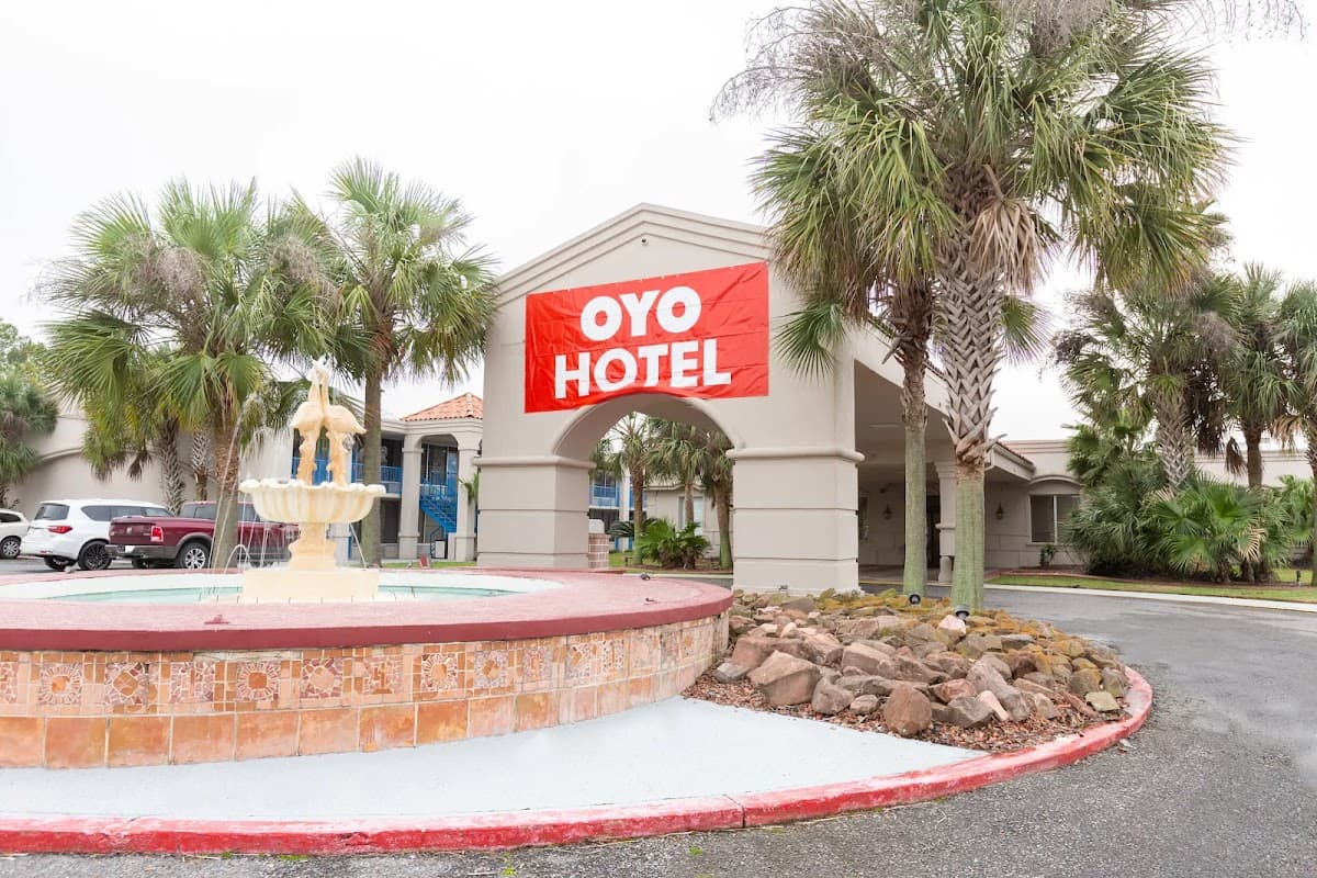 OYO Hotel Baton Rouge - Mead Rd Louisiana, Hotel in Inniswold