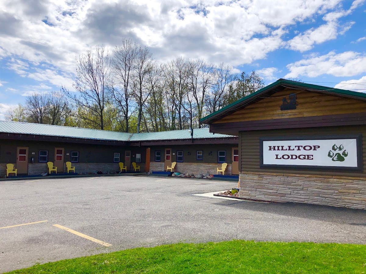 Hilltop Lodge & Cabins by Venserra, Hotel in International Falls
