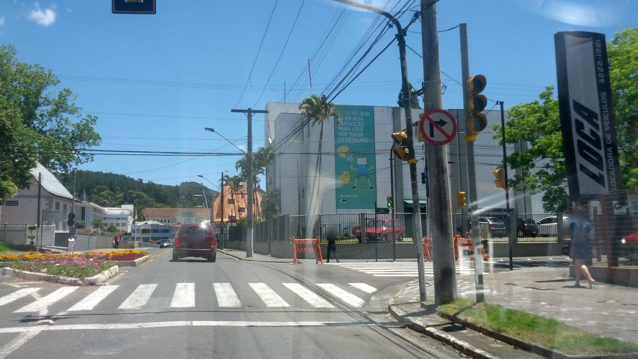 Street view near Hotel Domhof, Blumenau — © poeiradasestrelas (CC BY-SA · Mapillary)