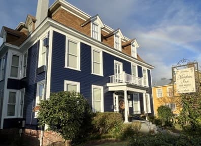 Meadows Inn Boutique BnB, Bed & Breakfast in New Bern