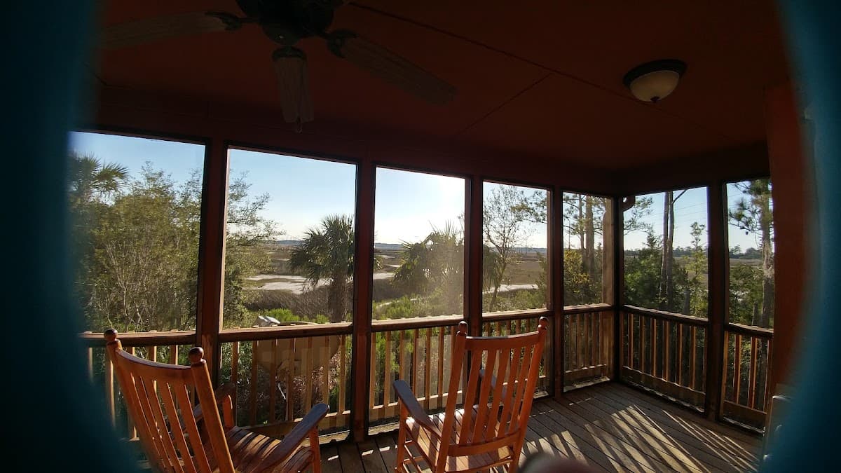 Cottages At James Island County Park, Holiday Home in James Island