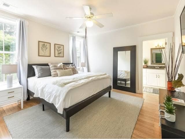 Cozy & beautiful home in Charleston mins from Folly beach and historic district!, Hotel in James Island
