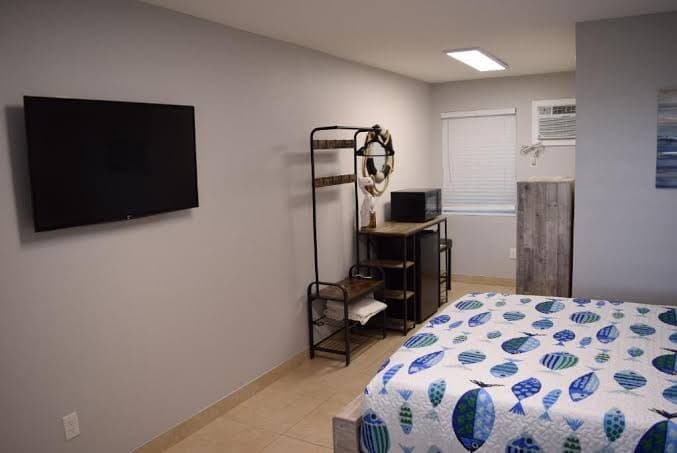 JB Motel and Cottage - Standard Queen Room, Motel in Jensen Beach