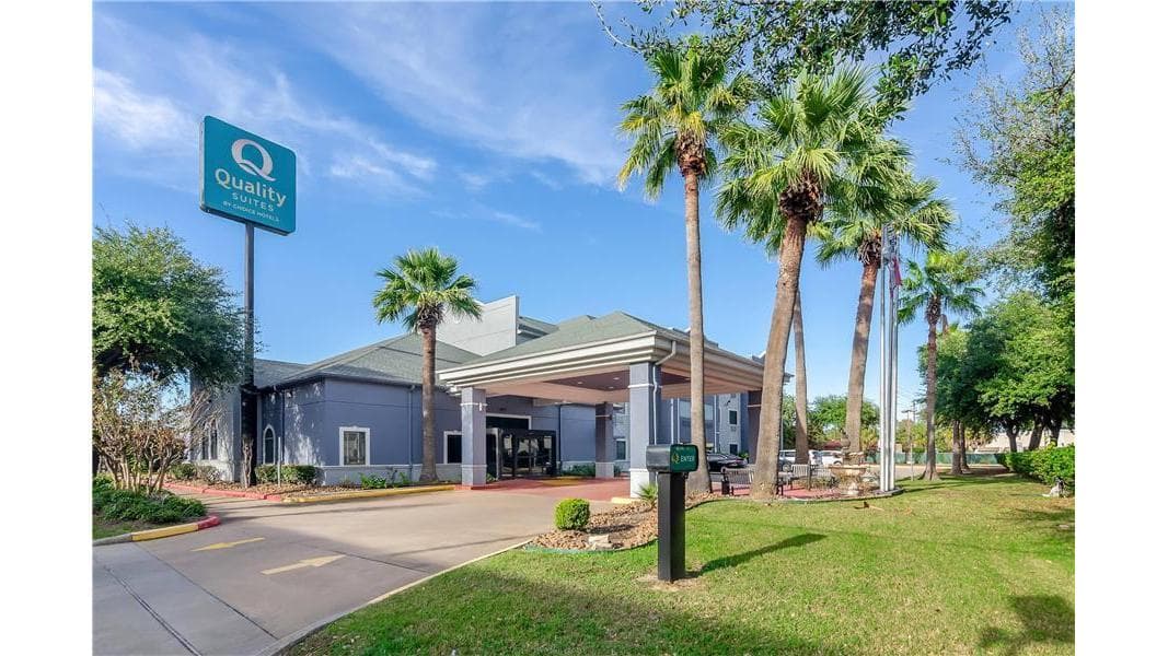 Quality Suites Houston NW Cy-Fair, Hotel in Jersey Village