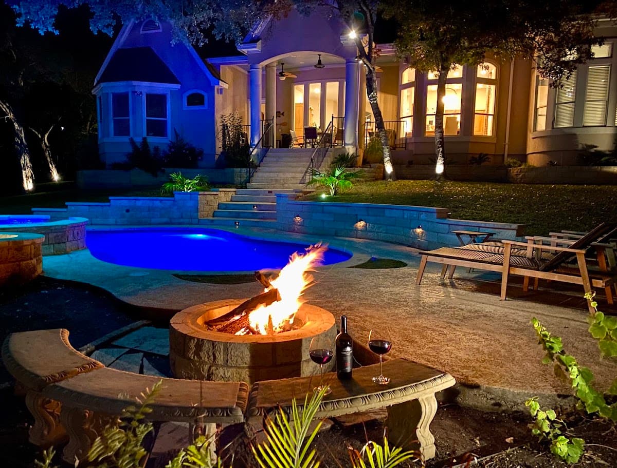Noble Luxury Lake House Vacation Rental, Event & Wedding Venue on Lake Travis, Resort in Jonestown