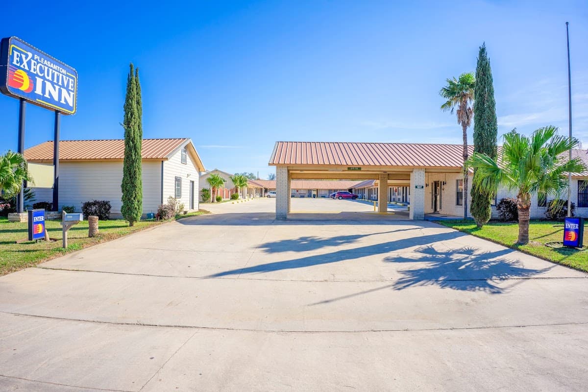 Pleasanton Executive Inn, Motel in Jourdanton