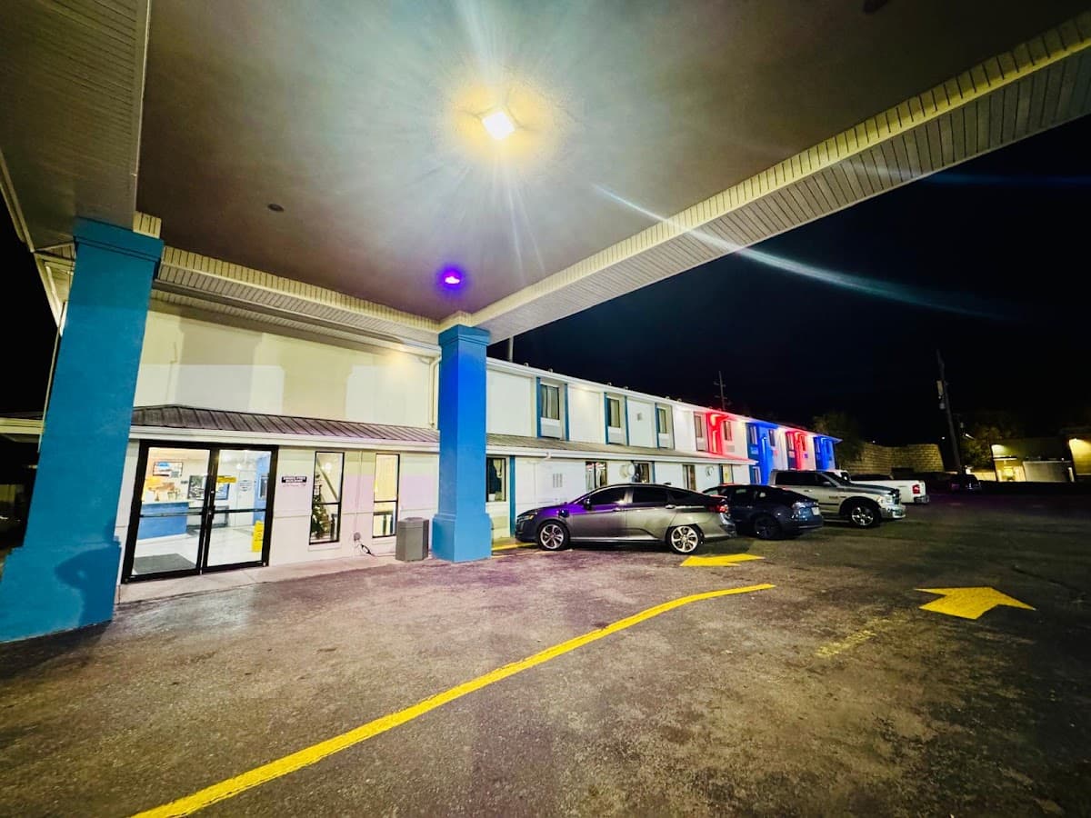Express Inn & Suites Junction City I70 Exit 296, Hotel in Junction City