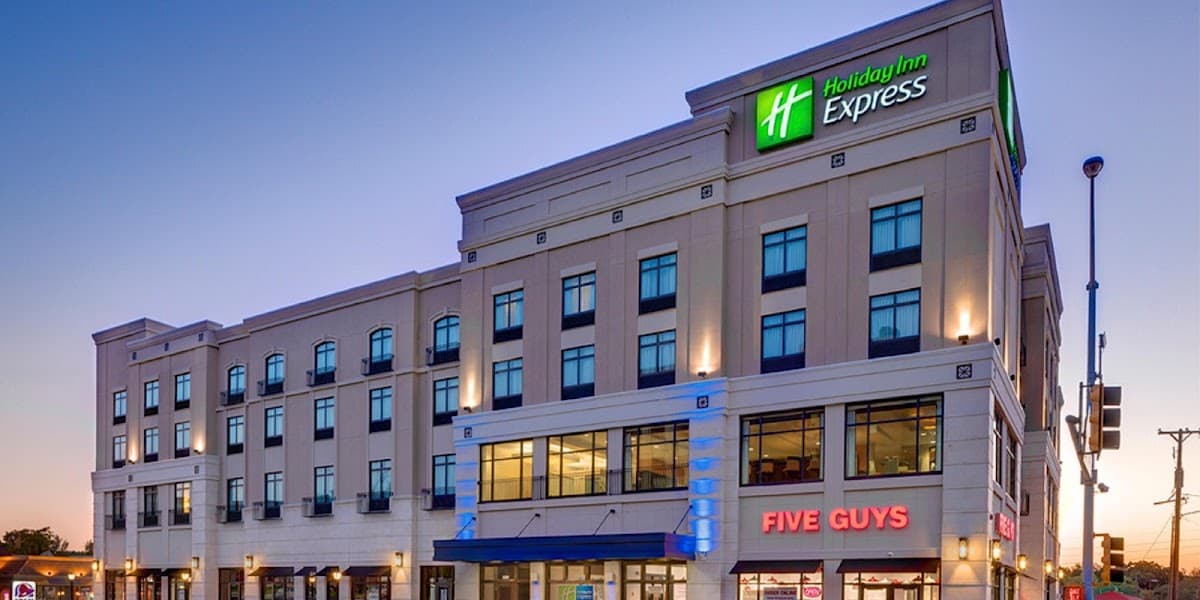 Holiday Inn Express & Suites Kansas City Ku Medical Center by IHG, Hotel in Roeland Park