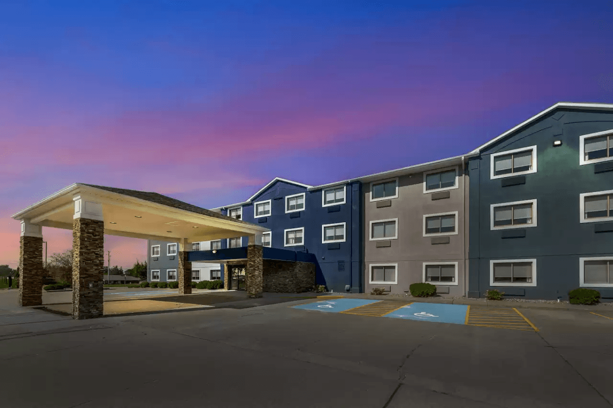 Comfort Inn Kendallville East, Hotel in Kendallville