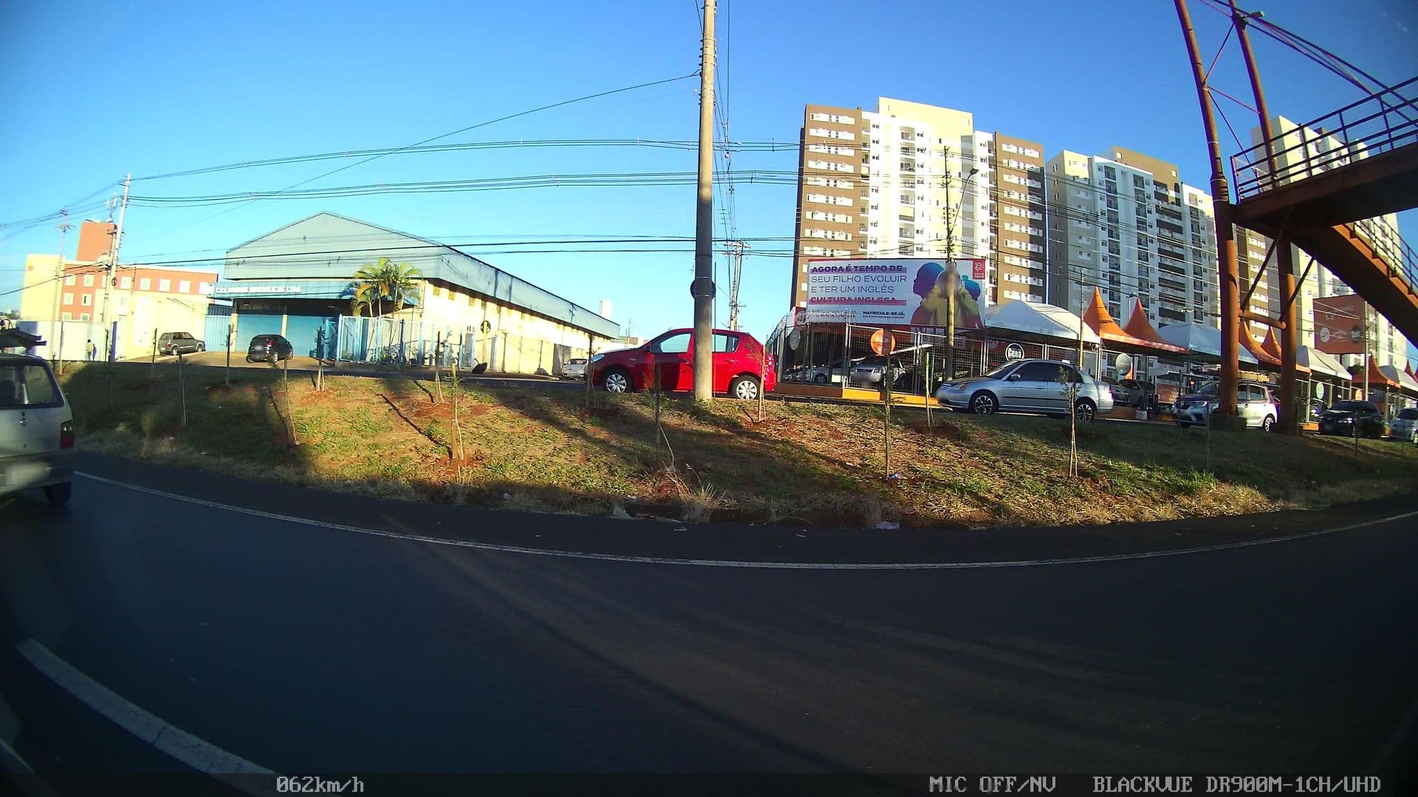 Street view near Comfort Hotel, Araraquara — © kaart5 (CC BY-SA · Mapillary)