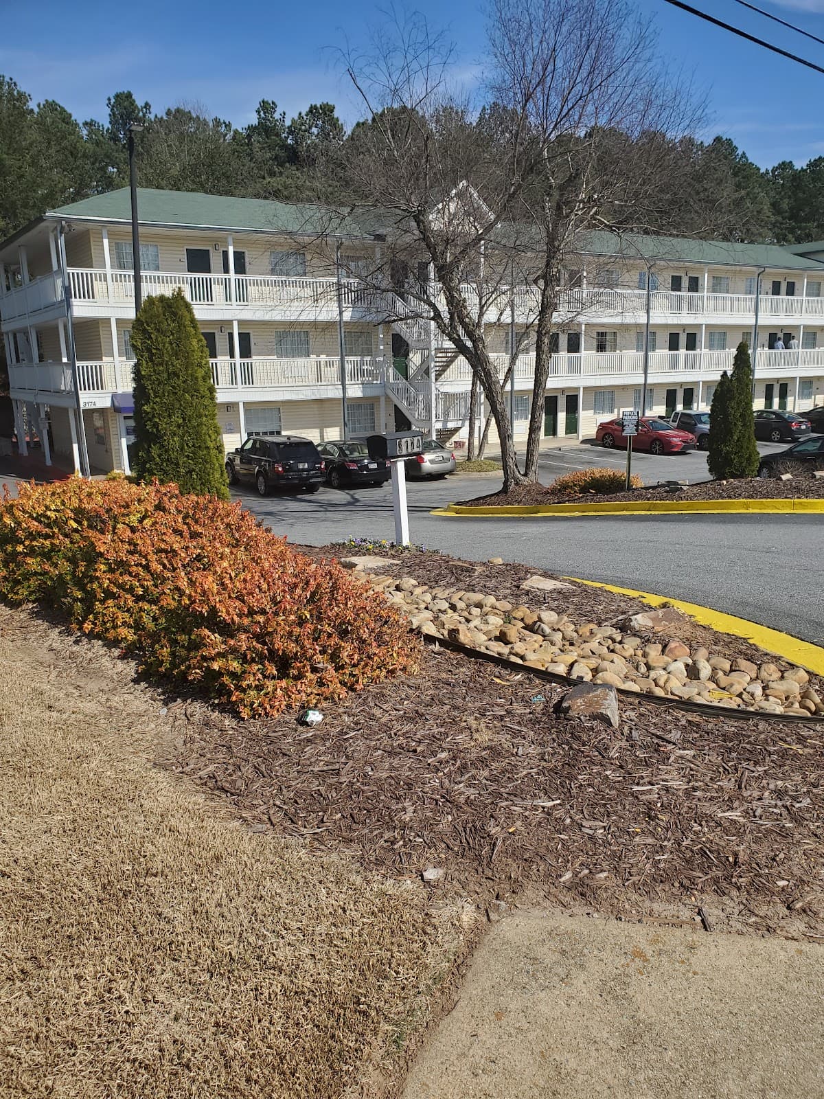 Sun Suites of Kennesaw Town Center, Hotel in Kennesaw