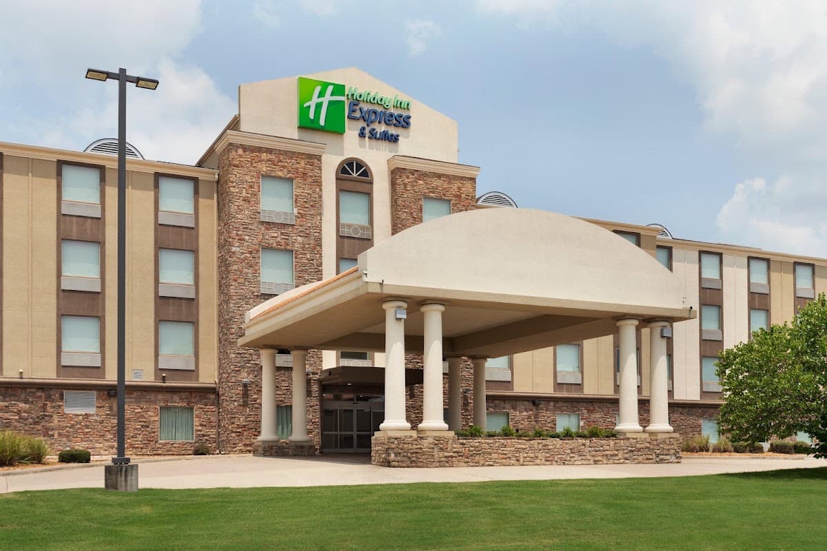 Holiday Inn Express & Suites Searcy by IHG, Hotel in Kensett