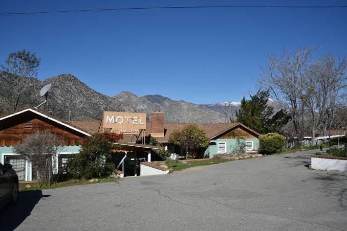 McCambridge Lodge, Motel in Kernville