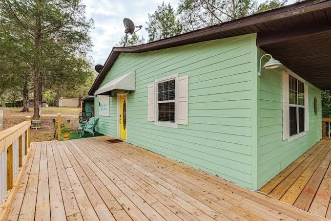 Lakefront Keystone Heights Home w/ Boat Ramp!, Holiday Home in Keystone Heights