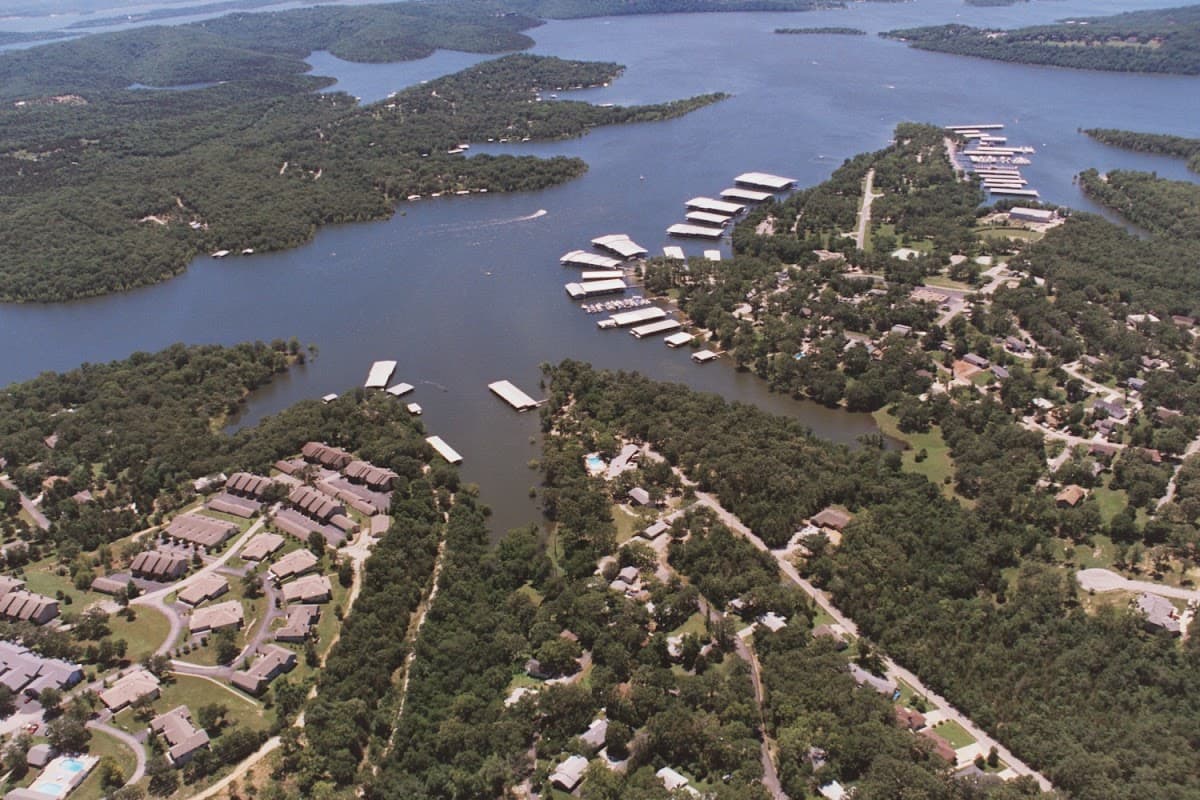 Schooner Creek Resort, Resort in Kimberling City