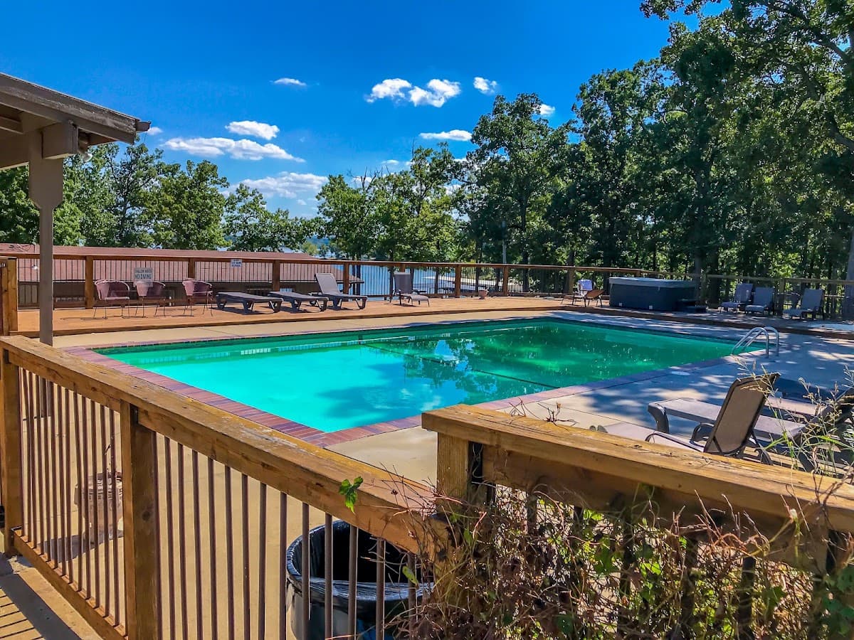 Table Rock Resorts at Indian Point, Holiday Home in Kimberling City