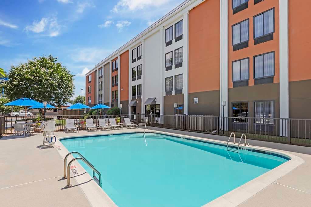 Best Western Plus Wilmington/Wrightsville Beach, Hotel in Kings Grant