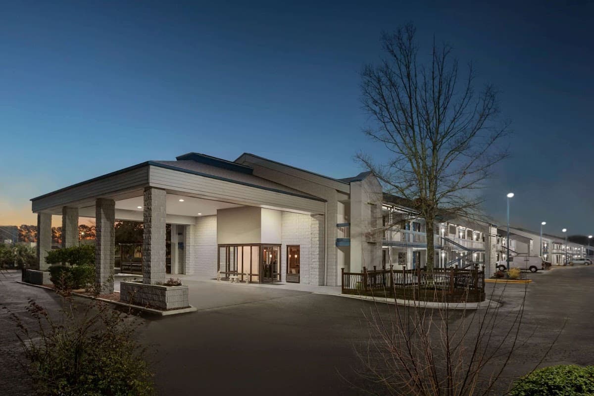 Baymont by Wyndham Wilmington, Hotel in Kings Grant