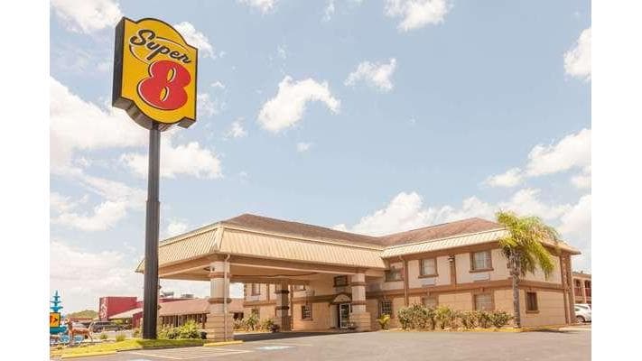 Super 8 by Wyndham Kingsville, Hotel in Kingsville