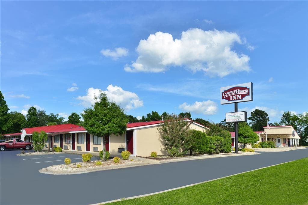 Country Hearth Inn & Suites Kinston, Hotel in Kinston