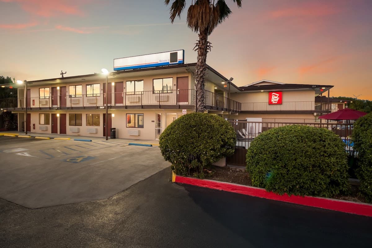 Red Roof Inn San Antonio E – Frost Bank Center, Hotel in Kirby