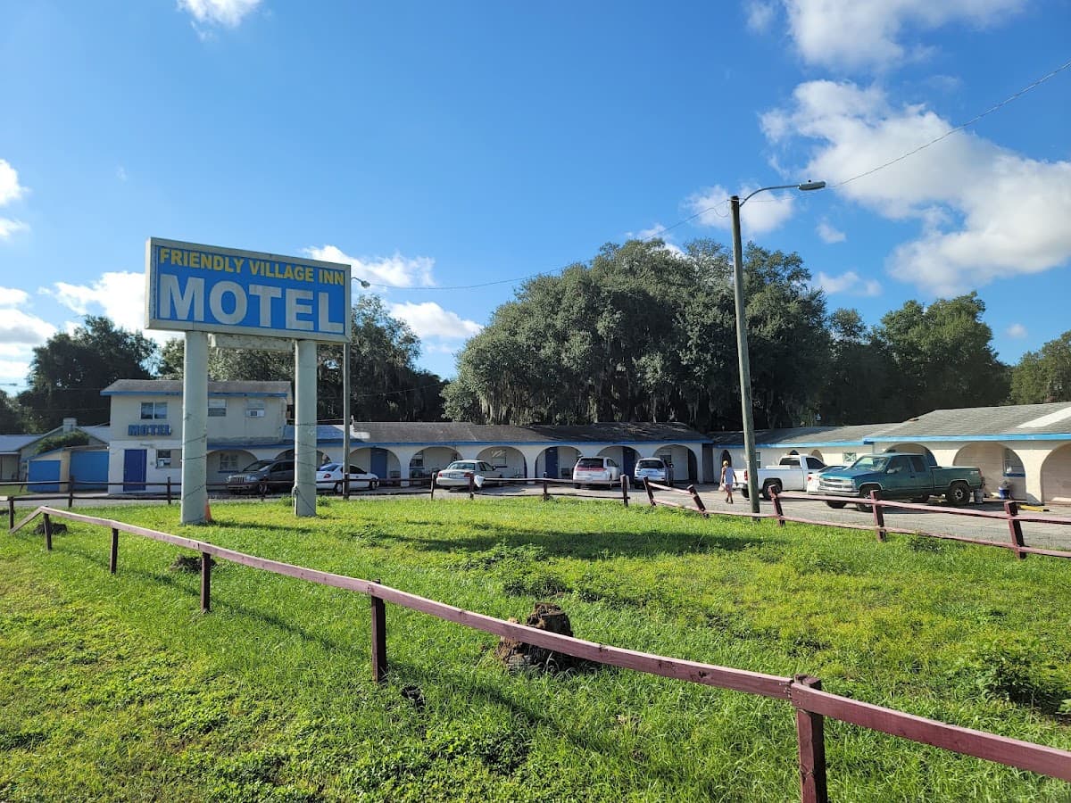 The Friendly Motel, Motel in Buenaventura Lakes