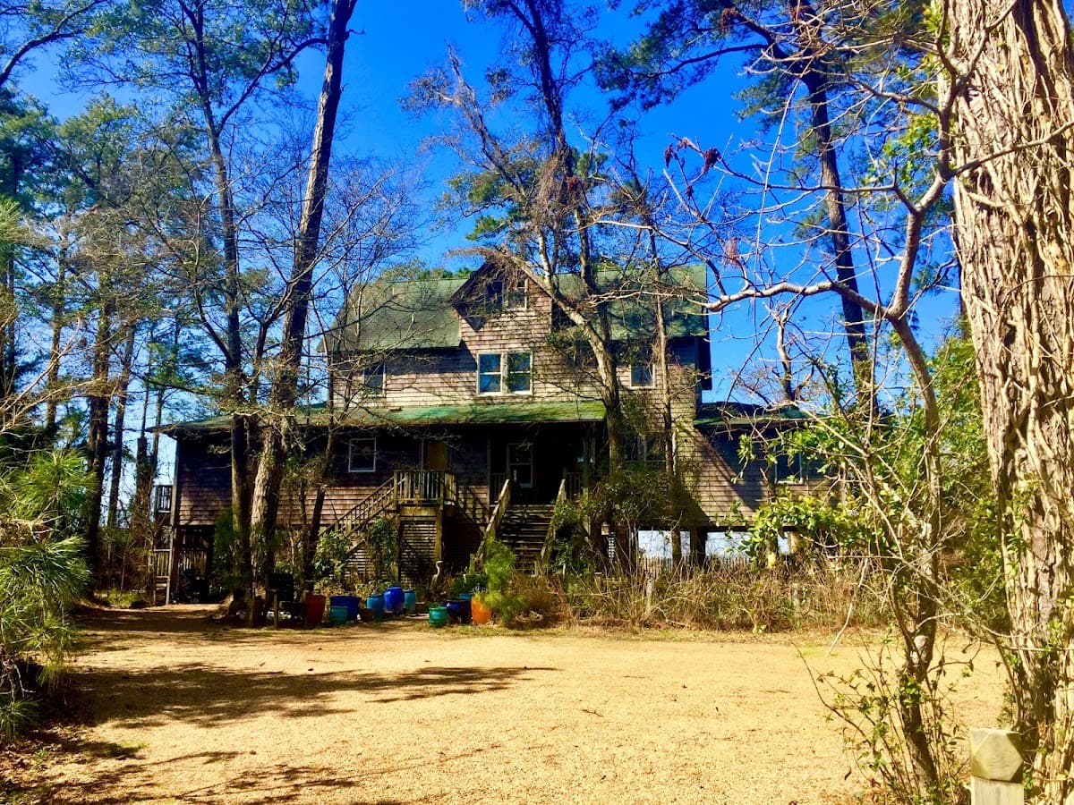 The Cypress Moon Inn, Bed & Breakfast in Kitty Hawk