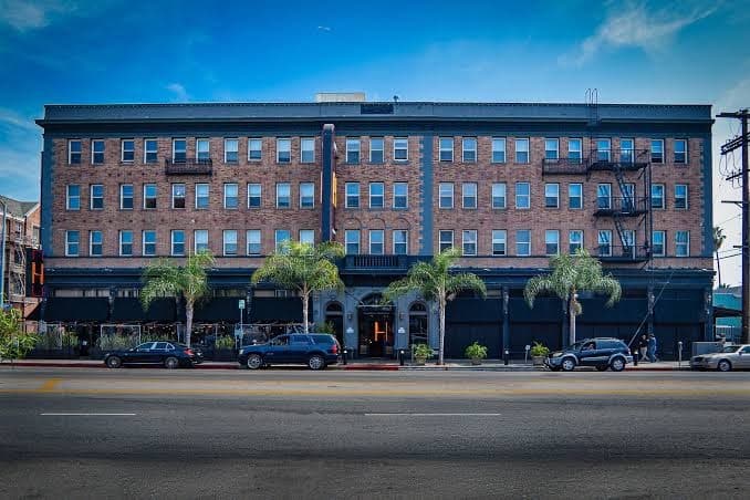 East West Hotel, Hotel in Koreatown