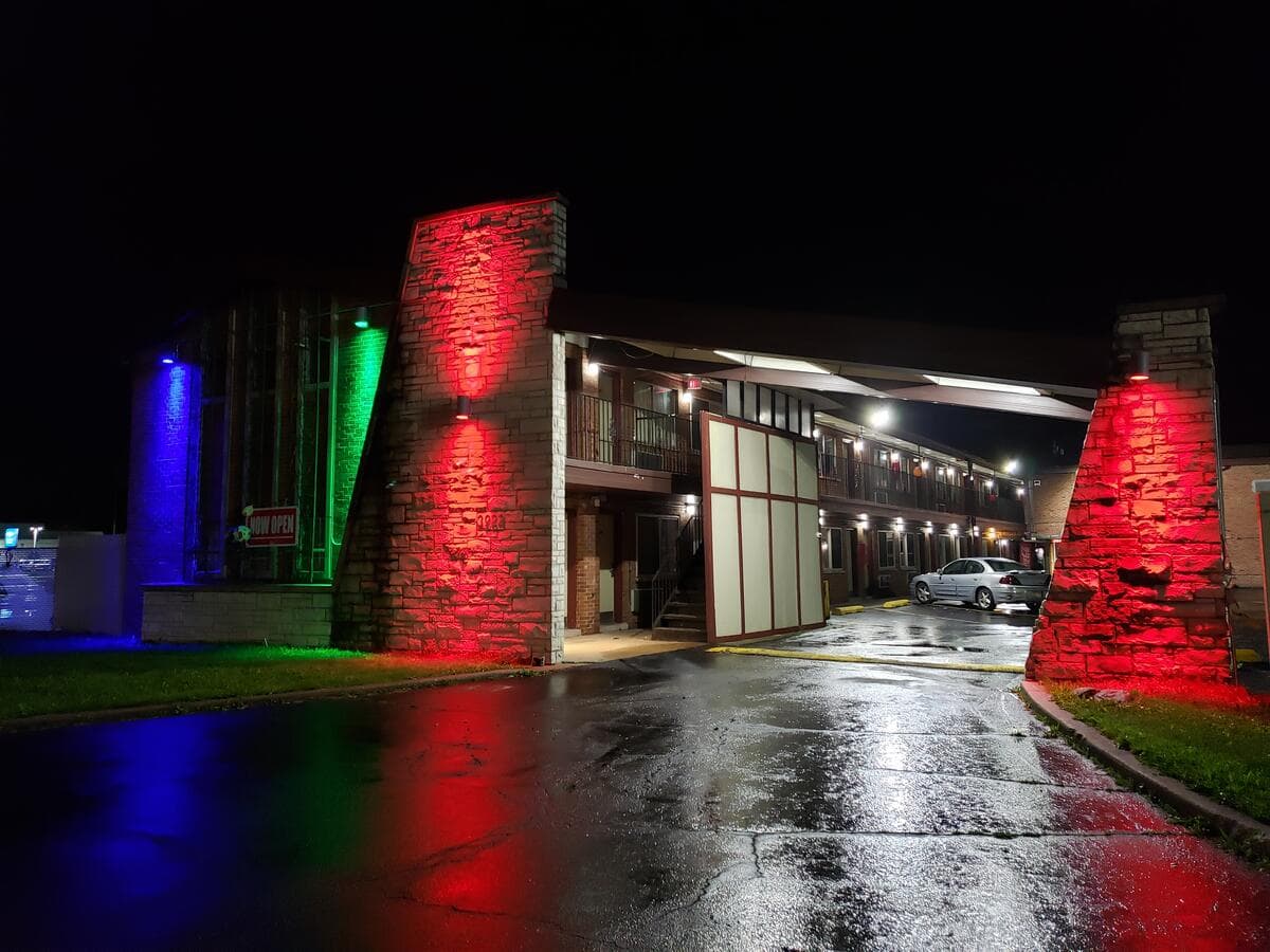 De Luxe Inn - Lyons, IL, Hotel in Lyons