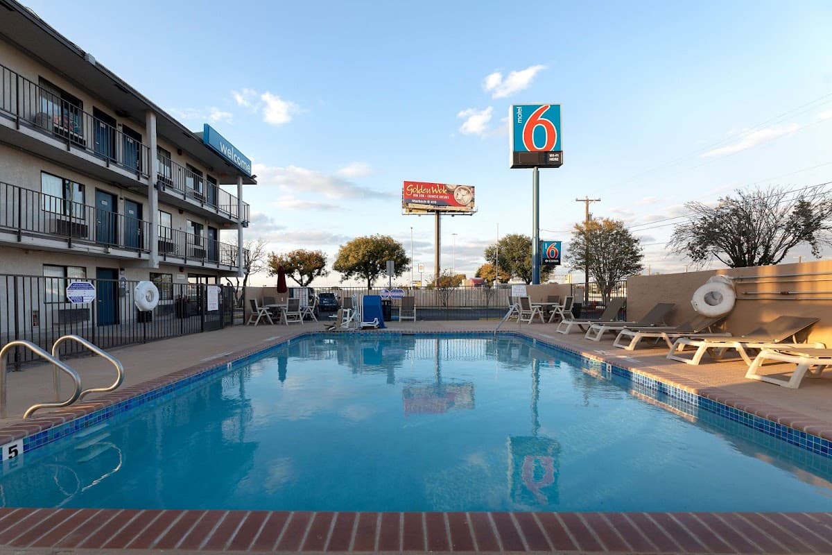 Motel 6 San Antonio, TX - West SeaWorld, Hotel in Lackland Air Force Base