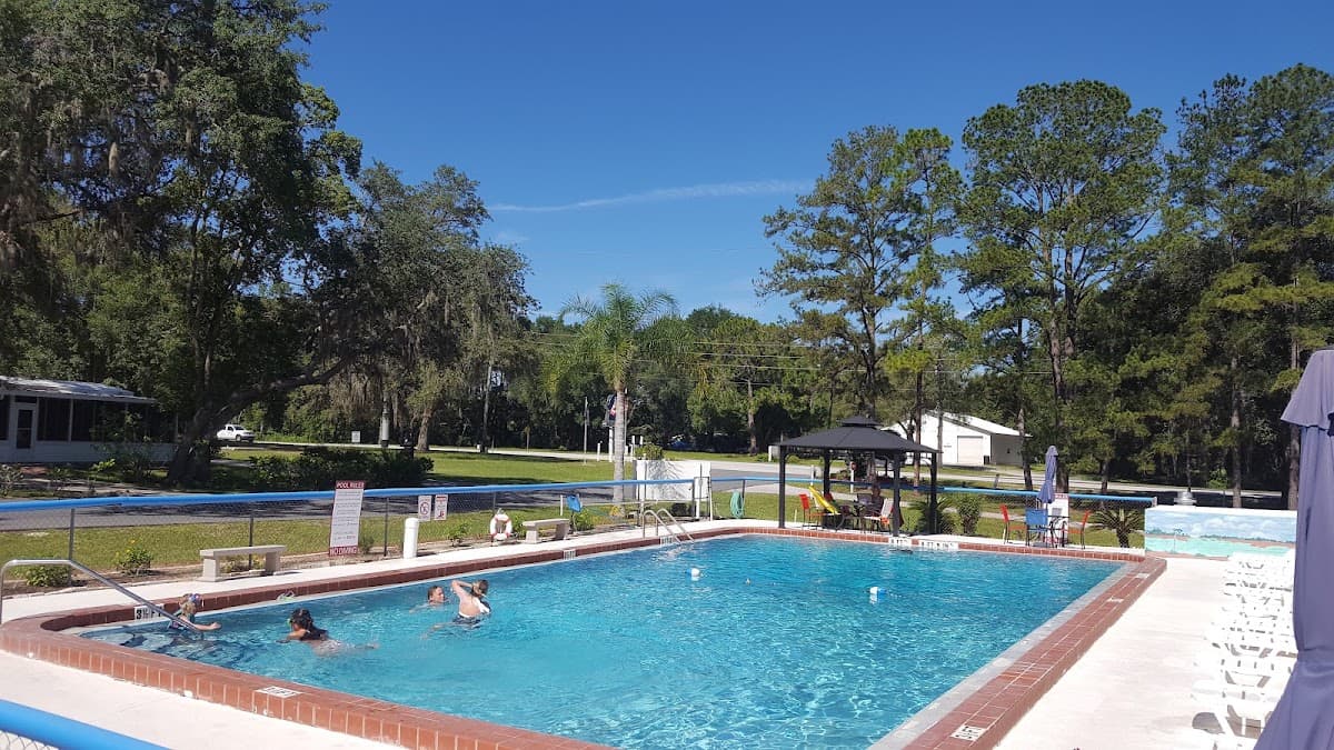 Blue Parrot RV Resort, Resort in Lady Lake