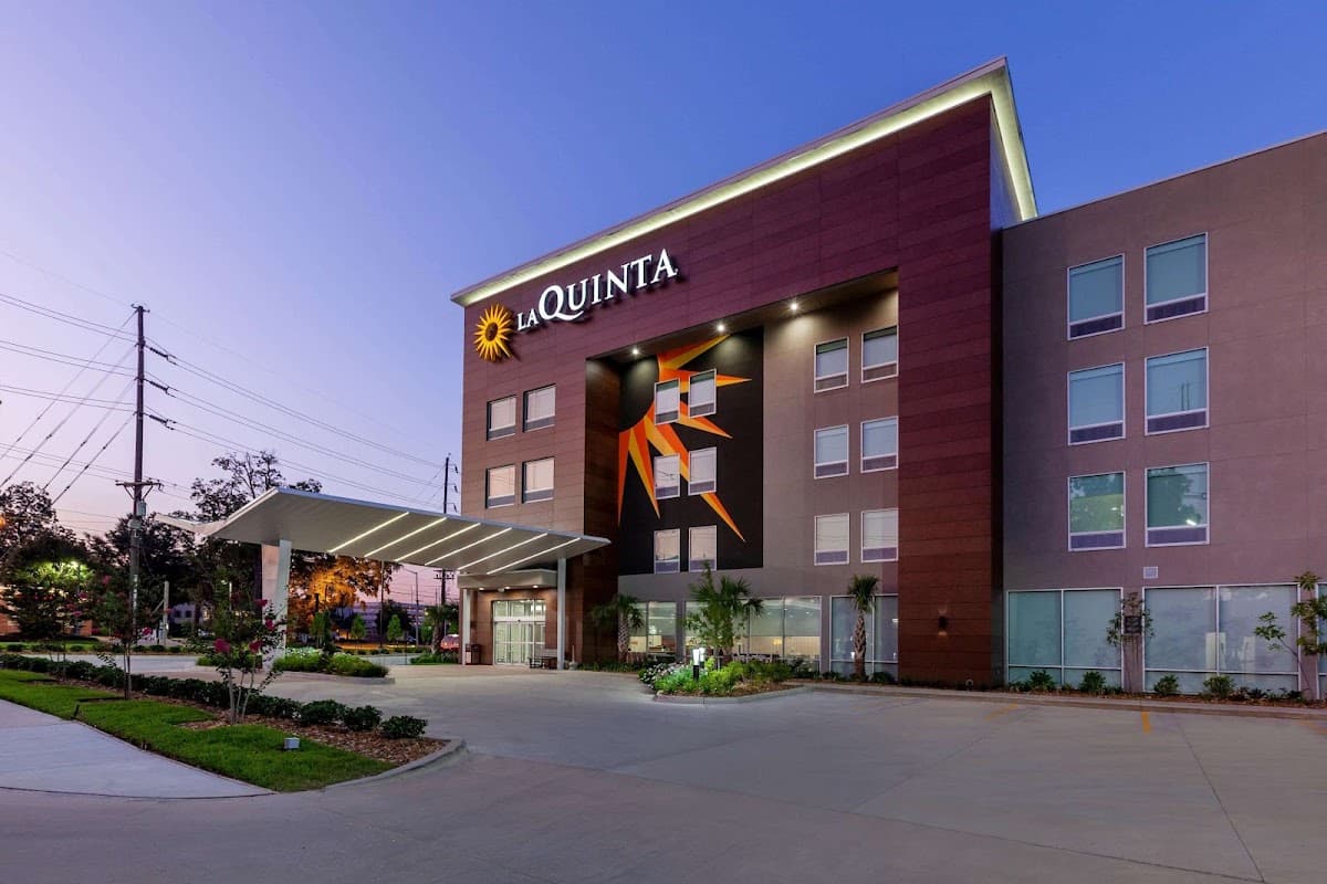 La Quinta Inn & Suites by Wyndham Lafayette Oil Center, Hotel in Lafayette