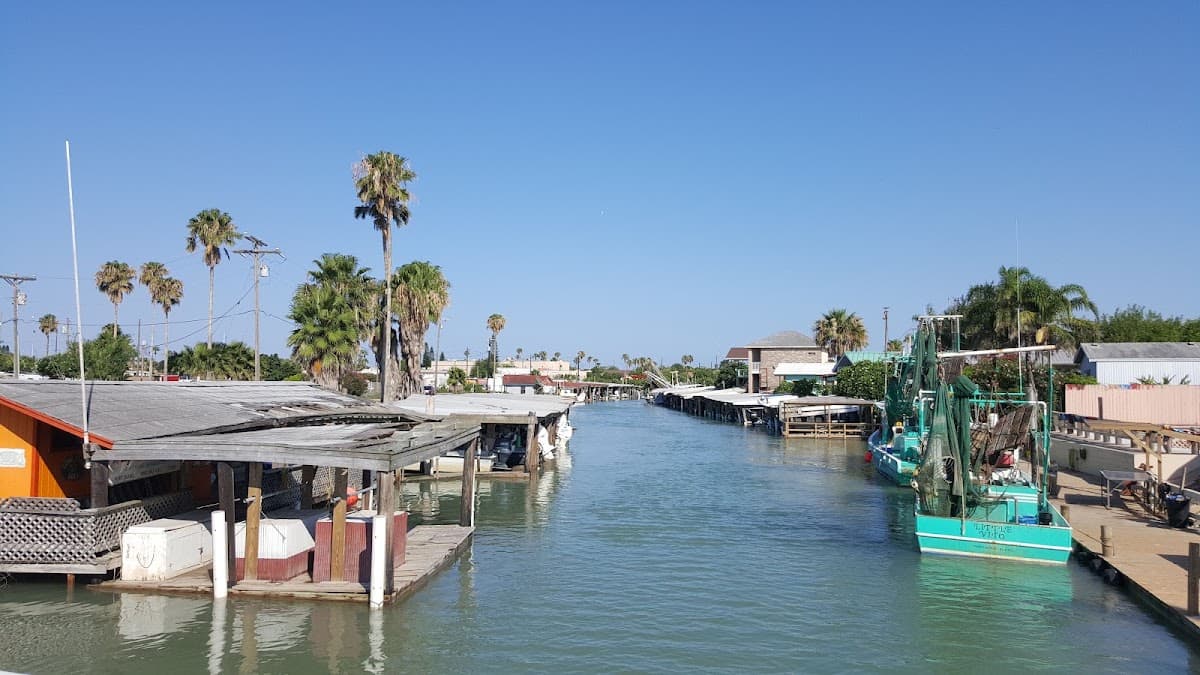 White Sands Bar & Grill, Inn&Suites, Bait Shop, and Marina, Hotel in Port Isabel