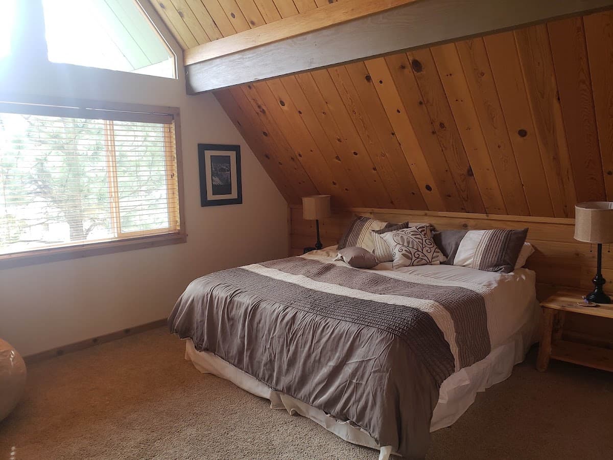 Grass Valley Lodge, Lodge in Lake Arrowhead