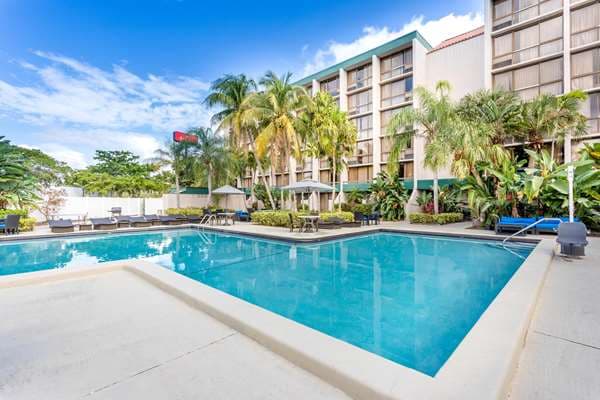 Ramada by Wyndham West Palm Beach Airport, Hotel in Schall Circle