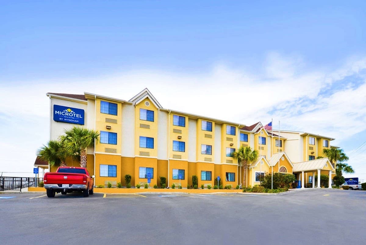 Microtel Inn & Suites by Wyndham New Braunfels, Hotel in New Braunfels