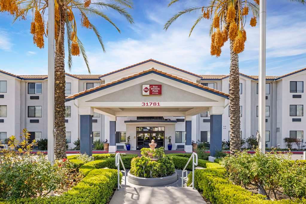 Best Western Plus Lake Elsinore Inn & Suites, Hotel in Sedco Hills
