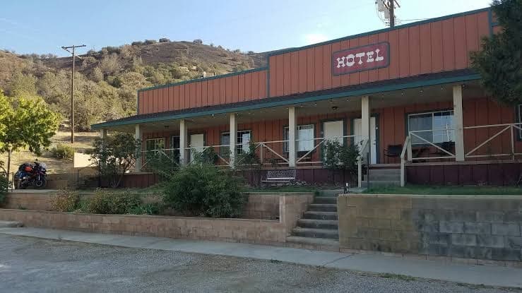Paradise Cove Lodge, Motel in Lake Isabella